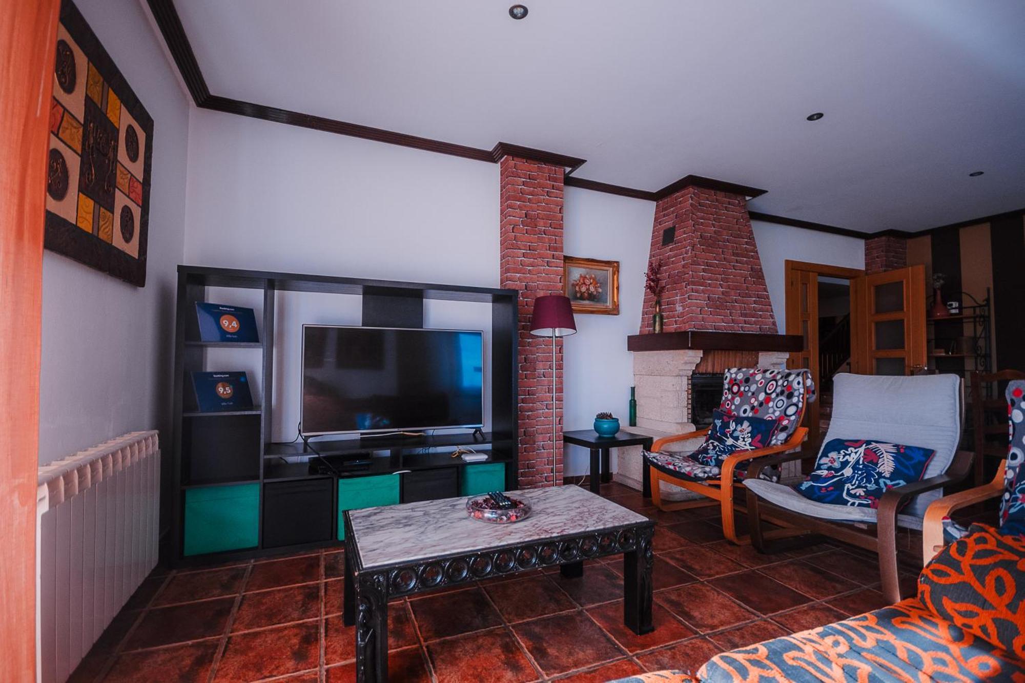 Villa Tiviti Овиедо Екстериор снимка
