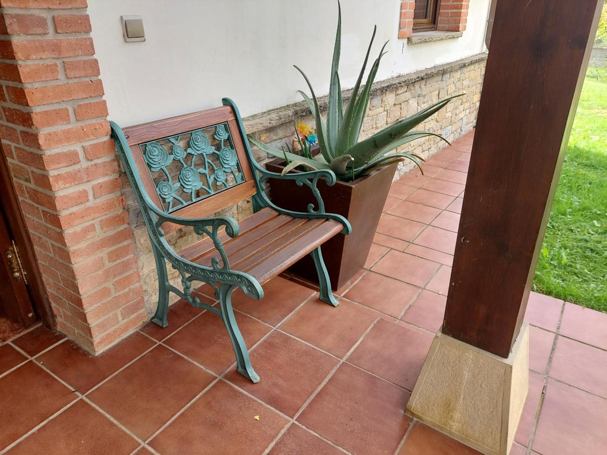 Villa Tiviti Овиедо Екстериор снимка